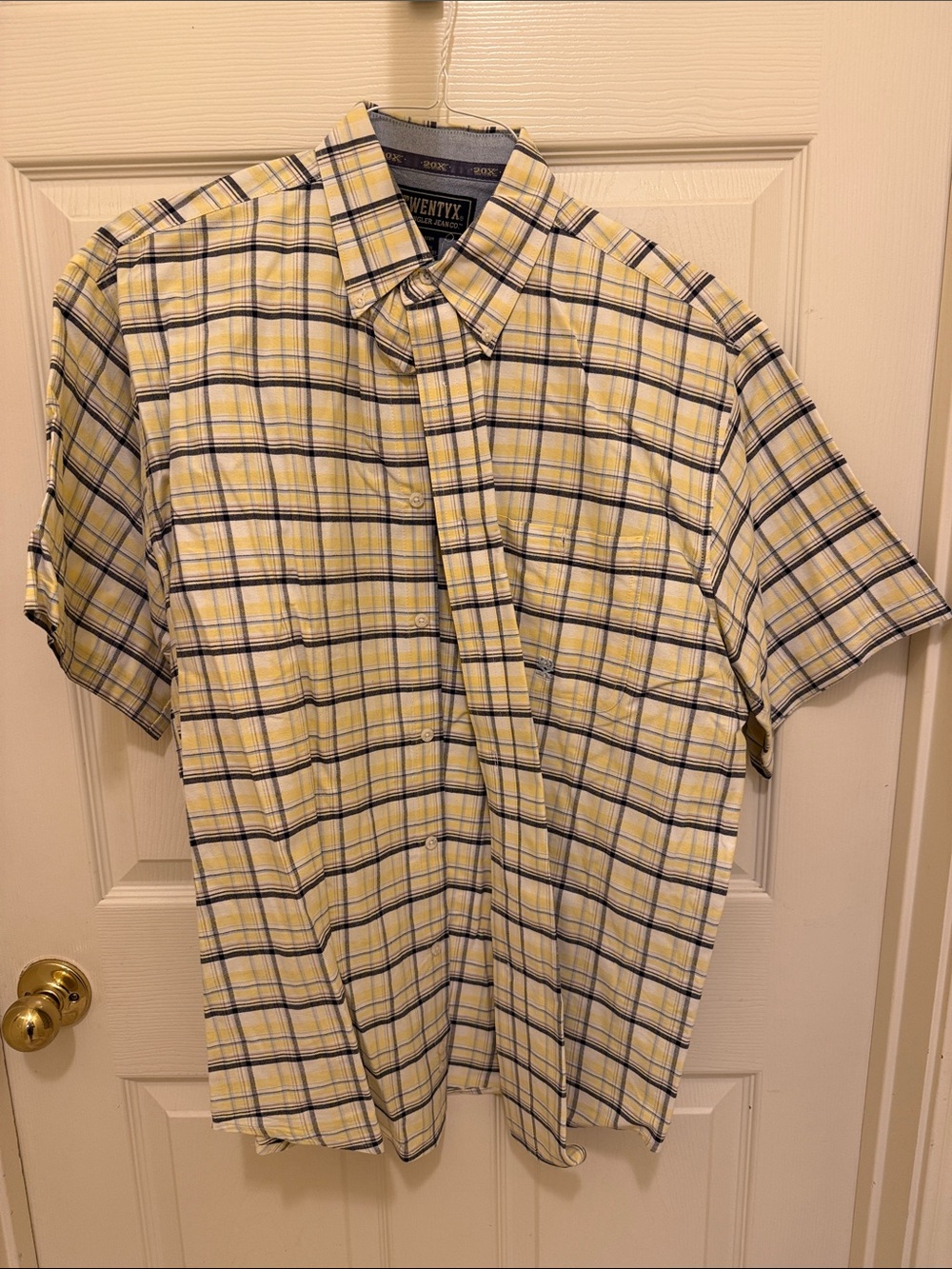 Twenty Yellow and Blue Plaid Short-Sleeve Button-Up Shirt